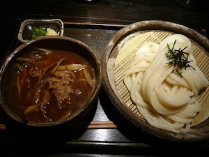 牛と土ゴボウのつけ麺の写真
